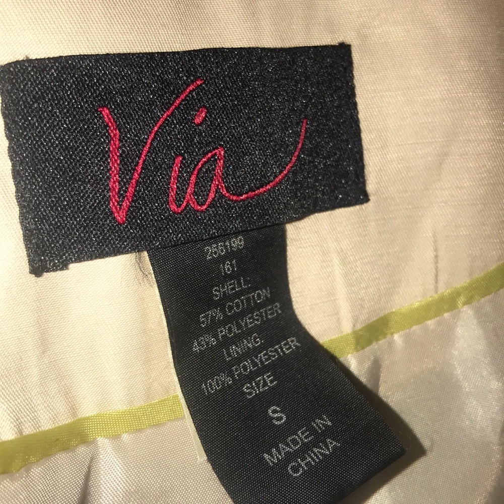 Jacket - Picture 3 of 5